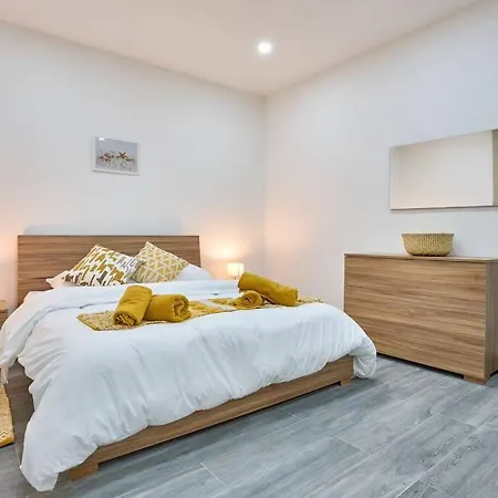 Two Bedroom In Xemxija, Σεντ Πόλς Μπέι