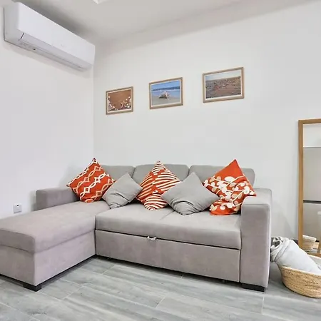 Daire Two Bedroom In Xemxija,