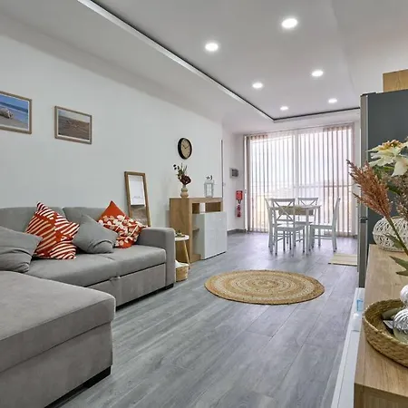 Daire Two Bedroom In Xemxija,