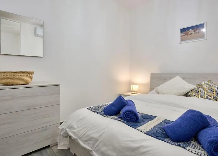 Appartement Two Bedroom In Xemxija, St. Paul's Bay