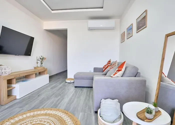 Two Bedroom In Xemxija,