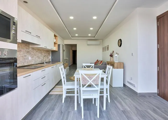 Two Bedroom In Xemxija, Appartamento St. Paul's Bay