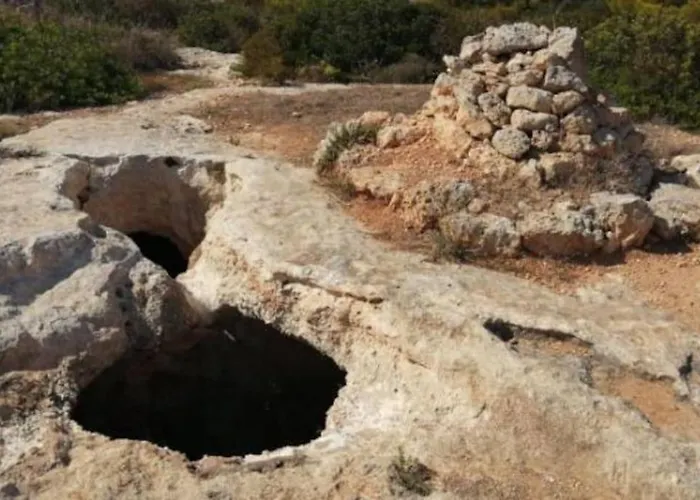 Two Bedroom In Xemxija, *